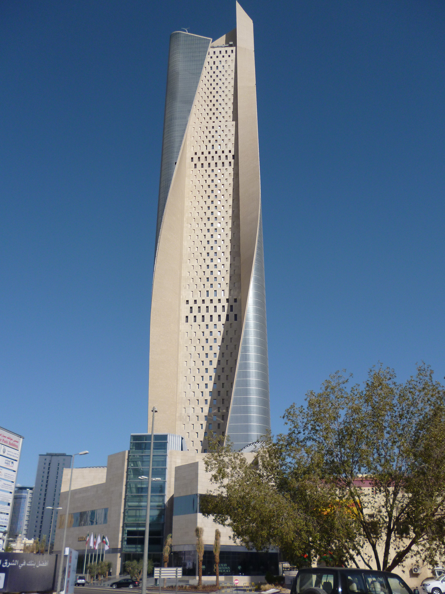 Al Hamra Tower, Kuwait · MAXBERG Jura Limestone yellow layer 16-17 & upper layer Athina
